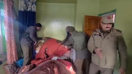 जम्मू-कश्मीर: आतंकवाद के खिलाफ कुलगाम और शोपियां में बड़ी कार्रवाई, 200 से अधिक ठिकानों पर छापे