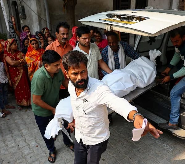दिल्ली ब्लास्ट: 10 मौतें, 8 की पहचान, बाकी…