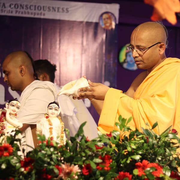 इस्कॉन रांची में भक्ति भाव से मनाया गया…