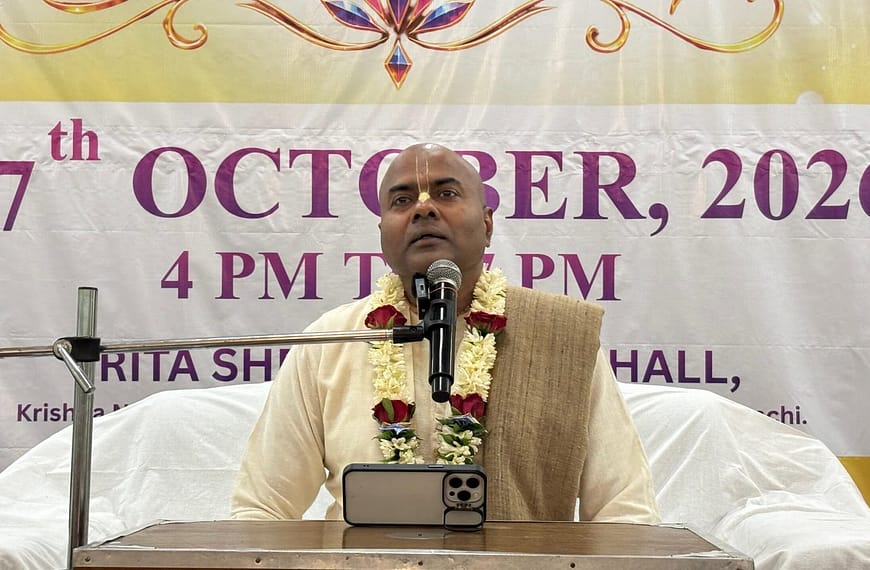 हरे कृष्ण उत्सव में उमड़ी भक्तों की भीड़